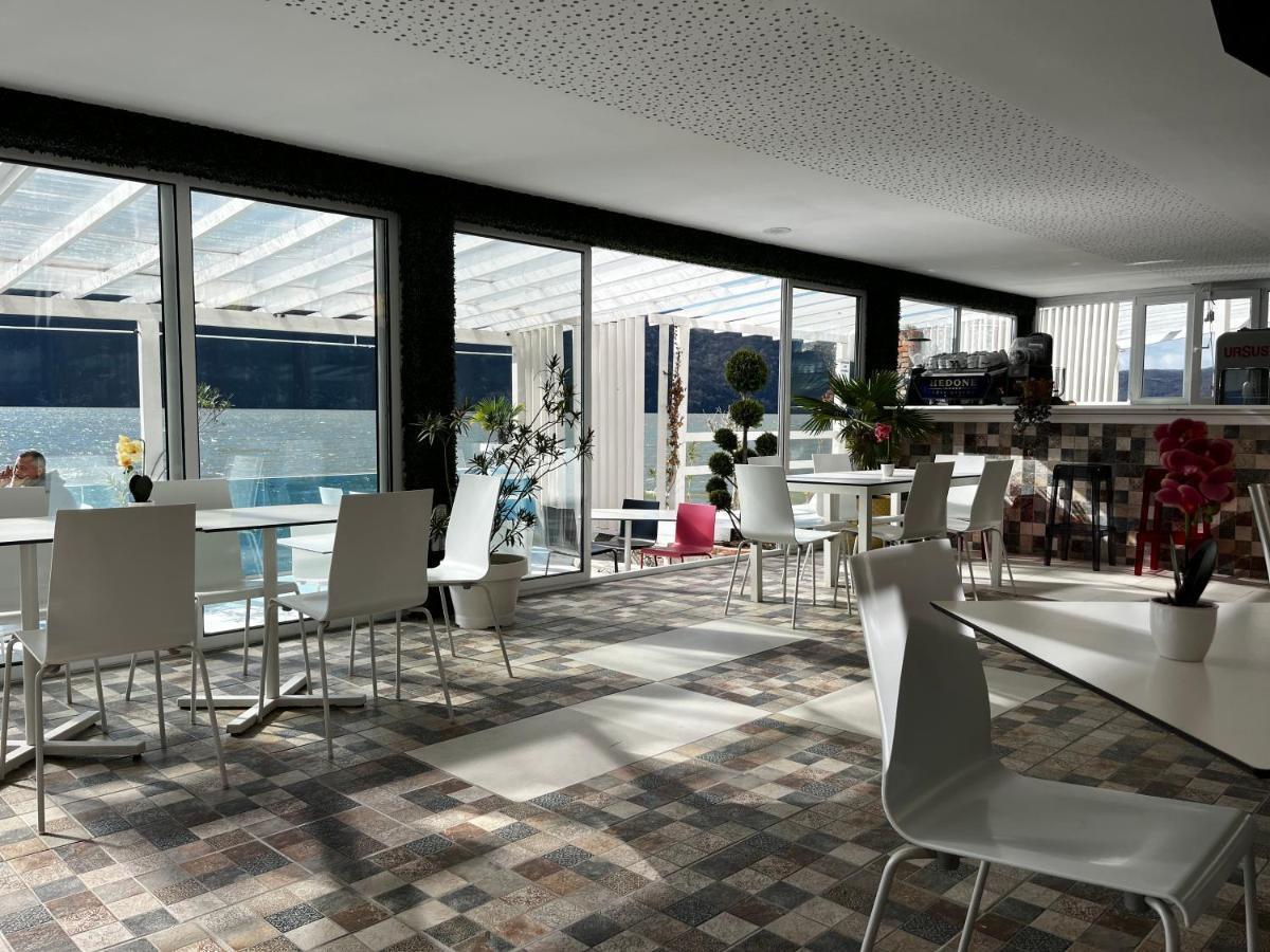 Riviera 990 - Resort & Restaurant Ieşelniţa 외부 사진