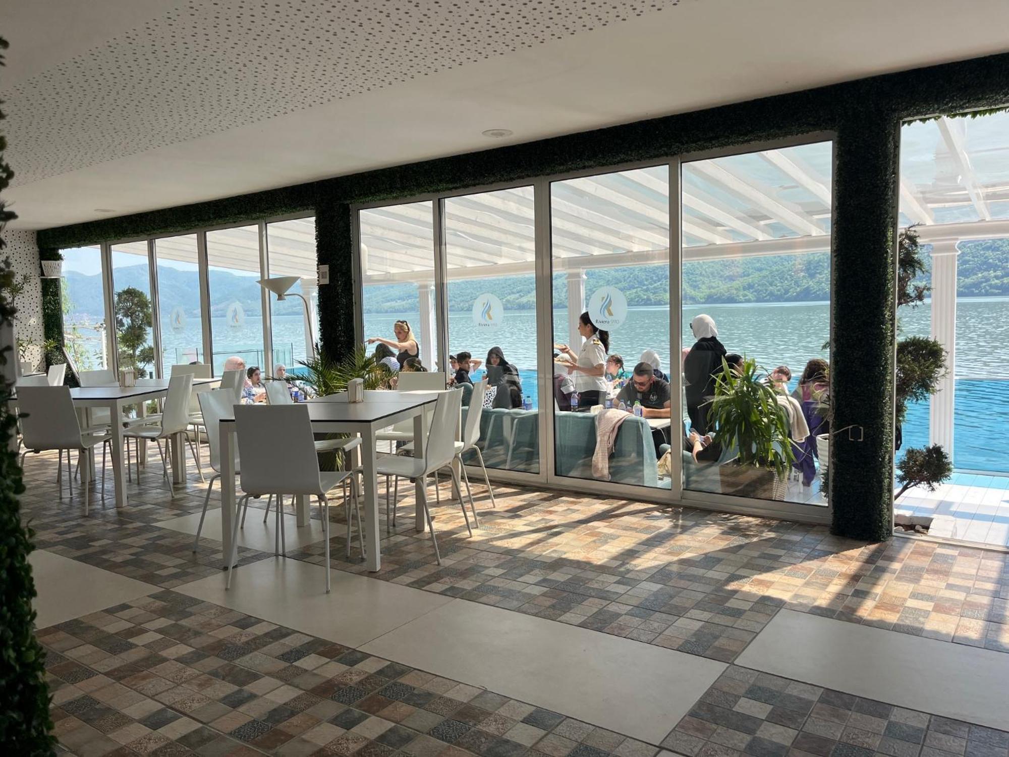 Riviera 990 - Resort & Restaurant Ieşelniţa 외부 사진