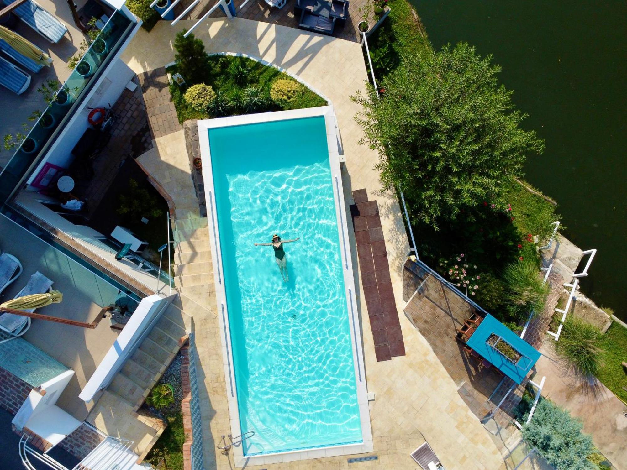 Riviera 990 - Resort & Restaurant Ieşelniţa 외부 사진