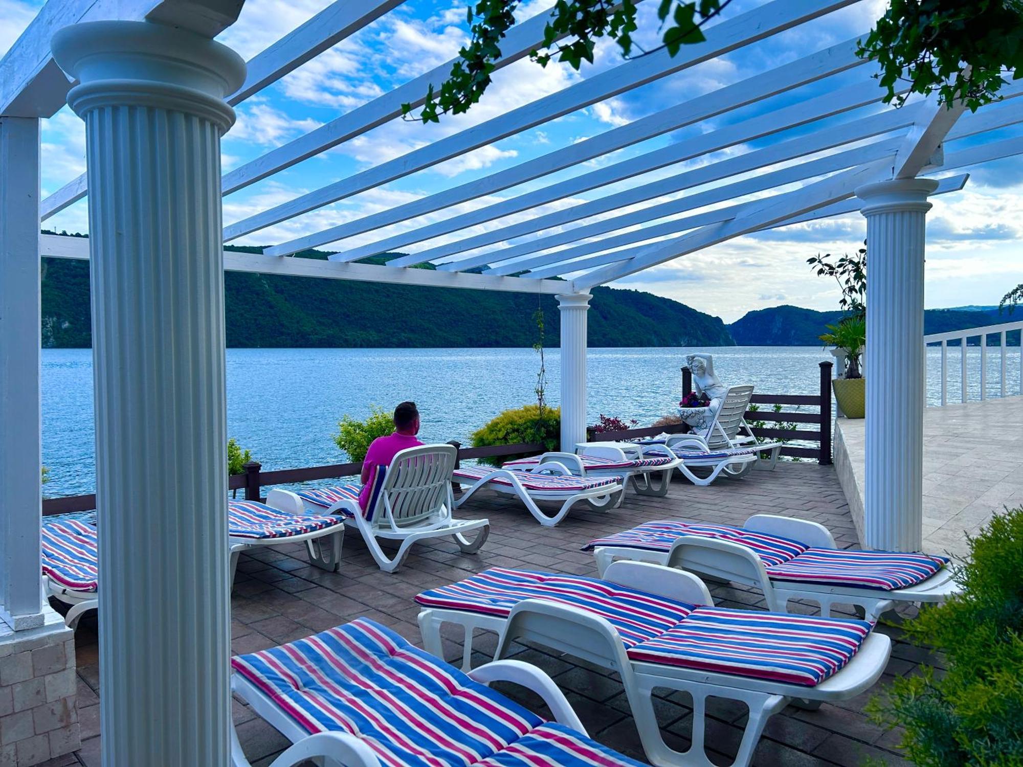 Riviera 990 - Resort & Restaurant Ieşelniţa 외부 사진