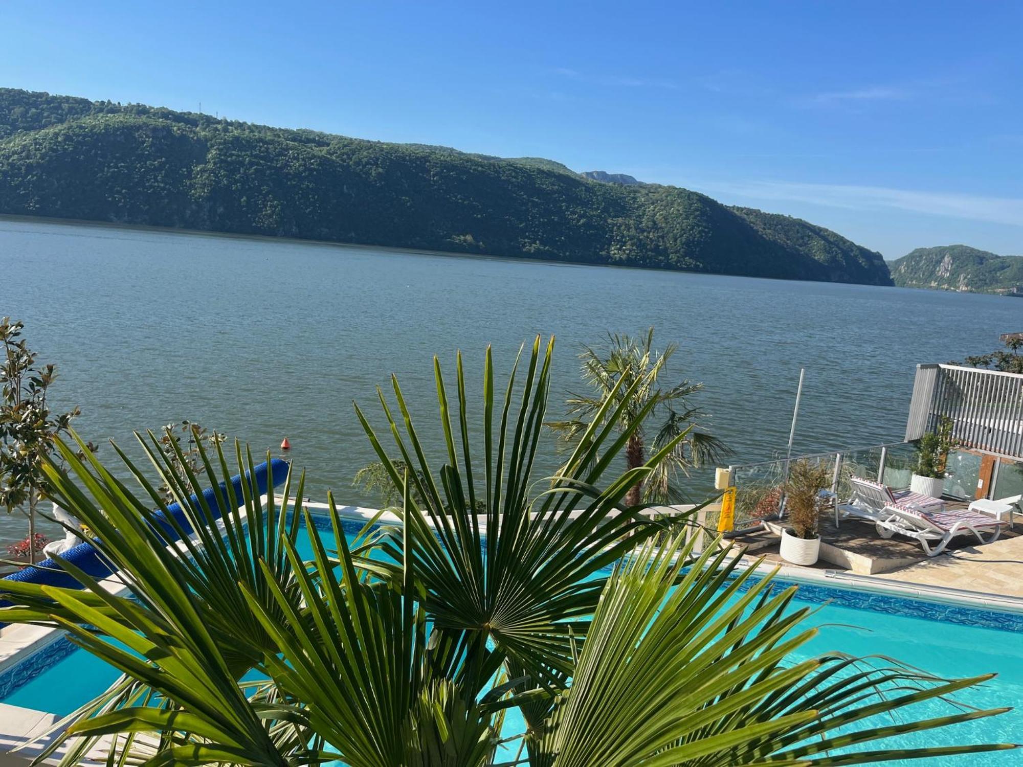 Riviera 990 - Resort & Restaurant Ieşelniţa 외부 사진