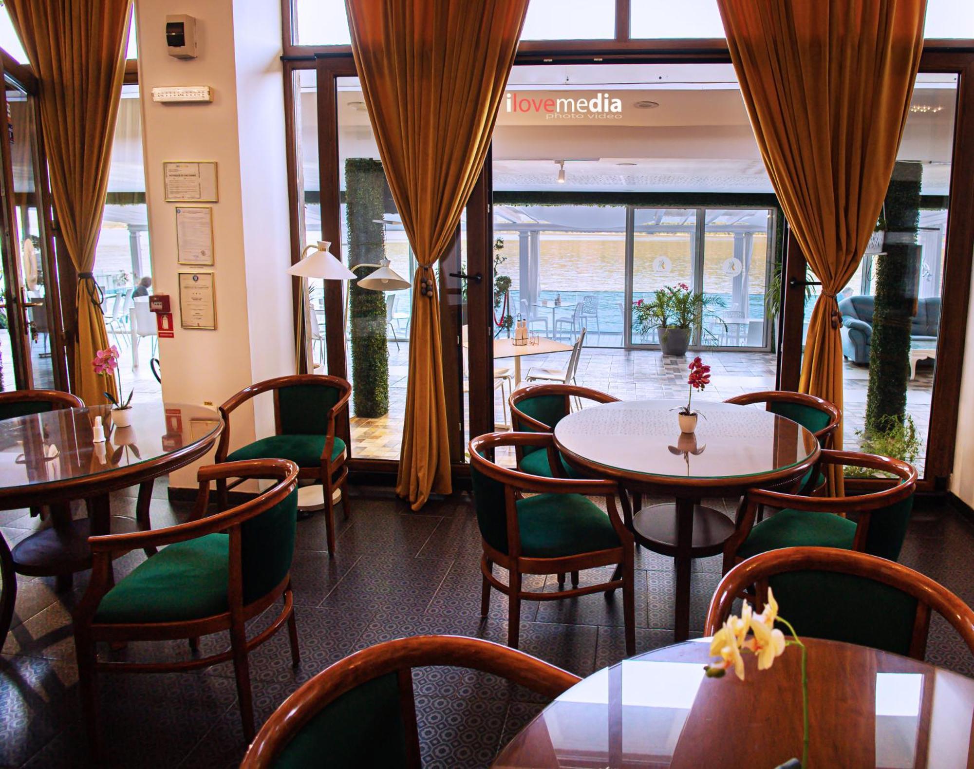 Riviera 990 - Resort & Restaurant Ieşelniţa 외부 사진